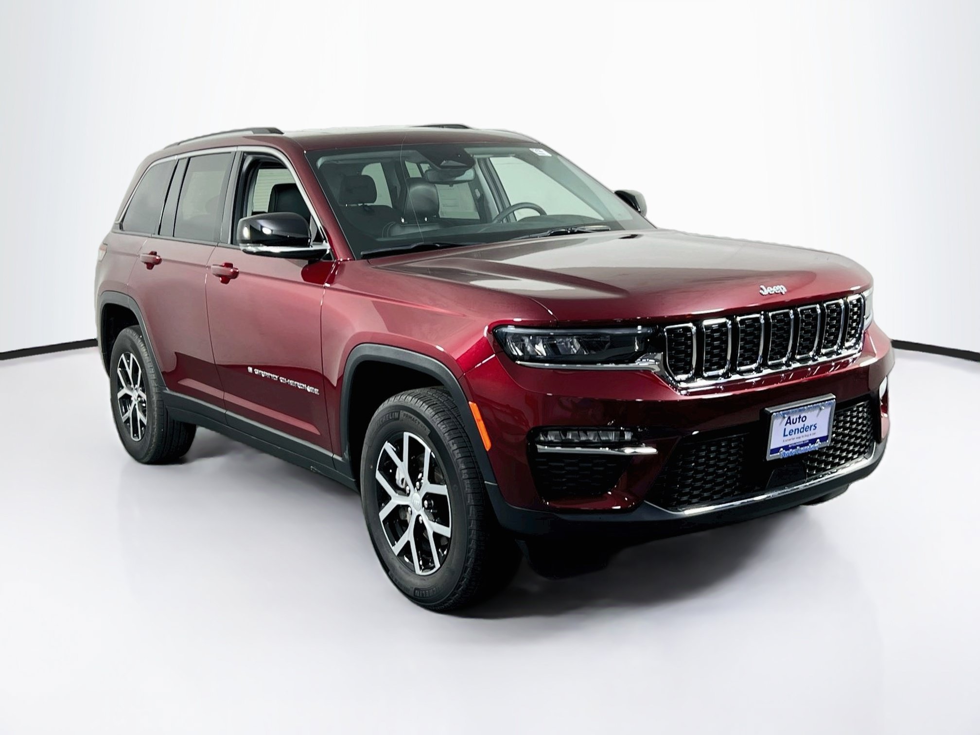 Used 2023 Jeep Grand Cherokee Limited AWD/4WD image 3
