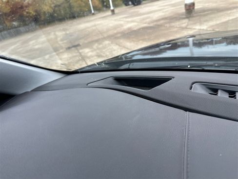 Used 2016 Cadillac Escalade ESV Luxury image 41