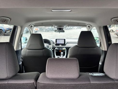 Used 2024 Toyota RAV4 XLE FWD image 53