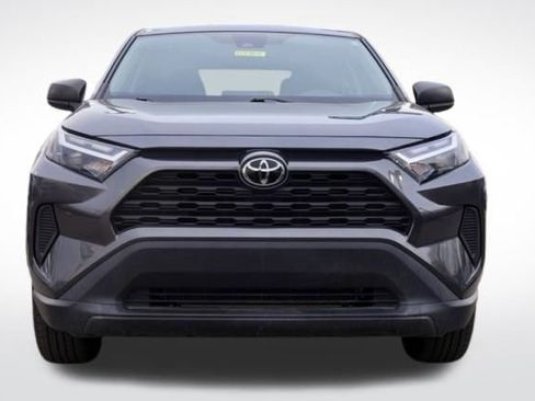 Used 2023 Toyota RAV4 LE image 6