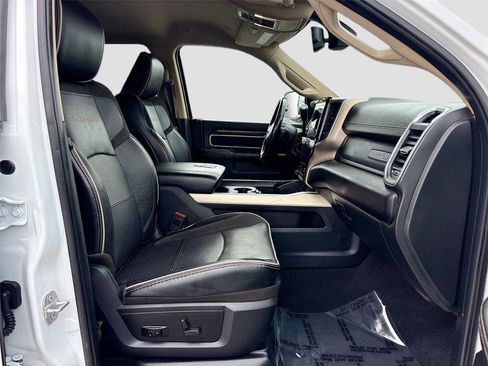 Used 2022 RAM 2500 Laramie image 30