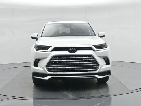 Used 2024 Toyota Grand Highlander AWD Hybrid image 26