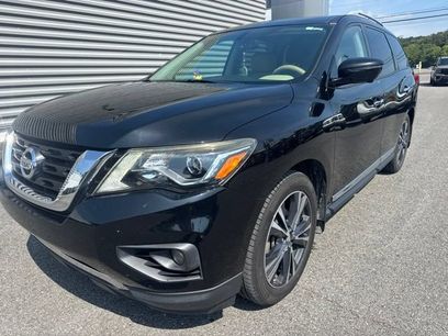 Used 2017 Nissan Pathfinder Platinum w/ Family Entertainment Package