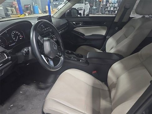 Used 2023 Honda Civic EX-L image 9
