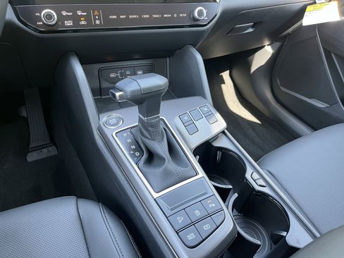 New 2026 Kia Sportage EX w/ EX Panorama Roof Package image 14