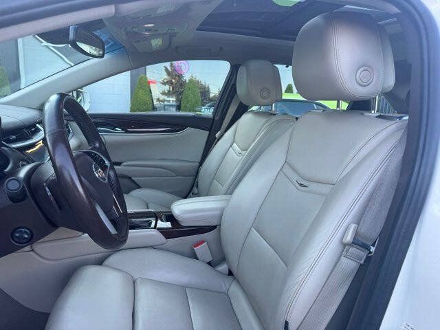 Used 2013 Cadillac XTS Premium AWD/4WD image 10