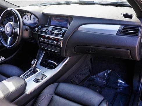 Used 2017 BMW X4 M40i image 27
