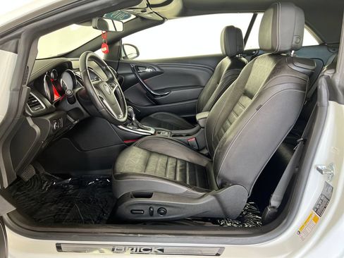Used 2019 Buick Cascada Premium FWD image 11