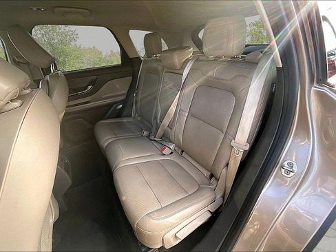 Used 2021 Lincoln Corsair AWD w/ Equipment Group 101A image 21
