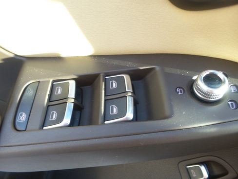 Used 2013 Audi A4 Premium Plus w/ Premium Plus Pkg image 34