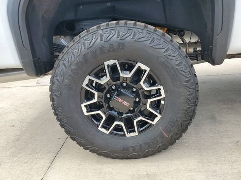 New 2026 GMC Sierra 2500 AT4X AWD/4WD image 6