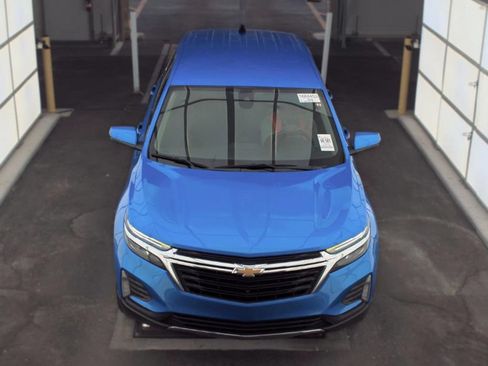 Used 2024 Chevrolet Equinox LT FWD image 2