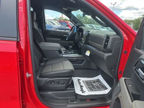 New 2025 Chevrolet Silverado 1500 ZR2 image 31