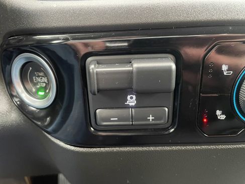 Used 2022 Chevrolet Silverado 1500 RST AWD/4WD image 24