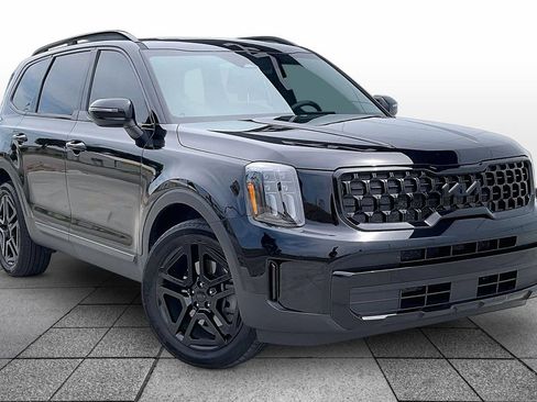 Used 2025 Kia Telluride EX X-Line AWD/4WD image 2