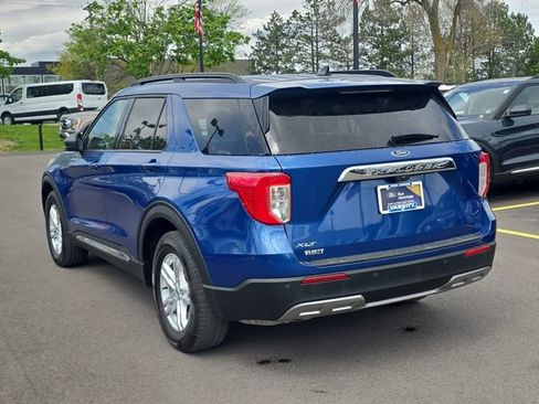 Certified 2023 Ford Explorer XLT w/ Equipment Group 202A RWD image 3