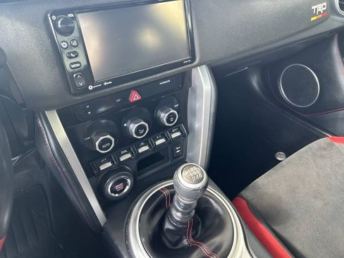 Used 2019 Toyota 86 TRD SE RWD image 11