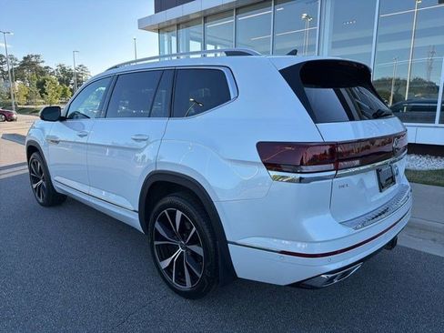 Used 2024 Volkswagen Atlas SEL Premium R-Line AWD/4WD image 3