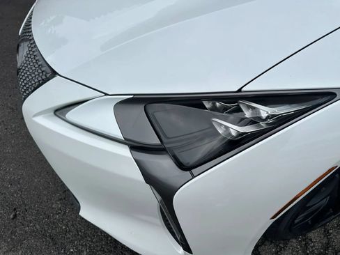 Used 2018 Lexus LC 500 Coupe w/ Sport Package RWD image 39