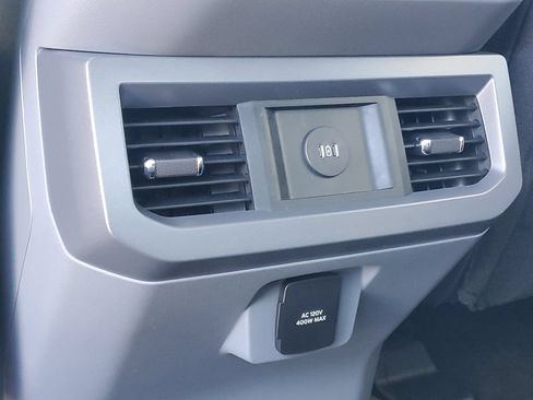 New 2026 Ford F250 XLT w/ XLT Premium Package AWD/4WD image 32