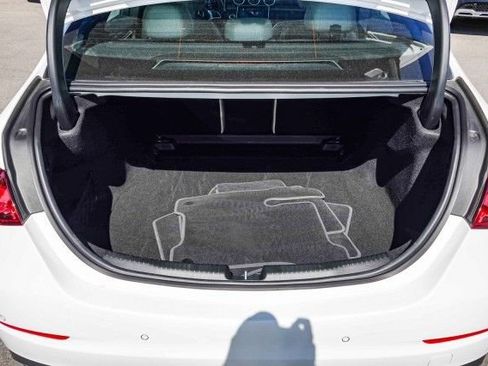 Used 2025 Mercedes-Benz C 300 Sedan image 26