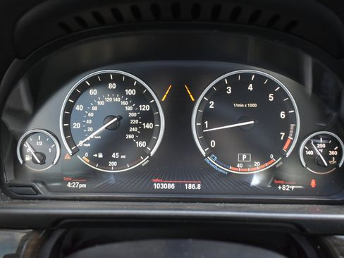 Used 2015 BMW 550i Sedan image 17