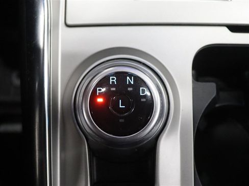 Used 2022 Ford Explorer XLT w/ Equipment Group 202A image 27