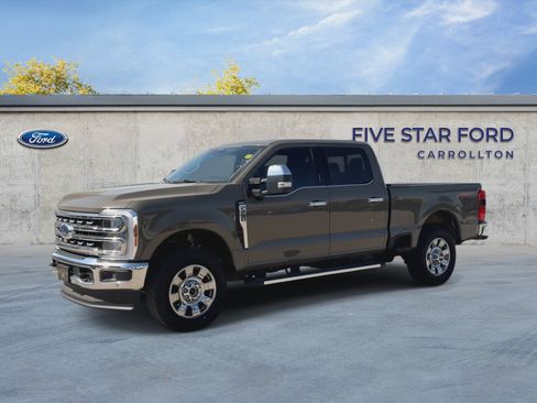 Certified 2026 Ford F250 Lariat w/ Lariat Premium Package AWD/4WD image 4