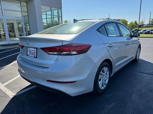 Used 2017 Hyundai Elantra SE FWD image 3