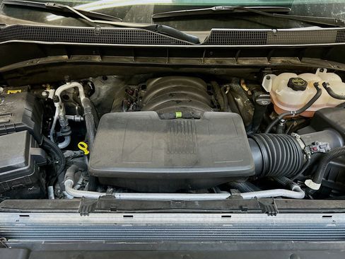 Used 2024 Chevrolet Silverado 1500 LTZ w/ LTZ Premium Package image 32