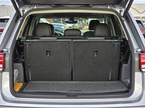 New 2026 Volkswagen Atlas SE image 15