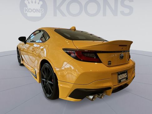 New 2026 Toyota GR86 YUZU Limited image 2