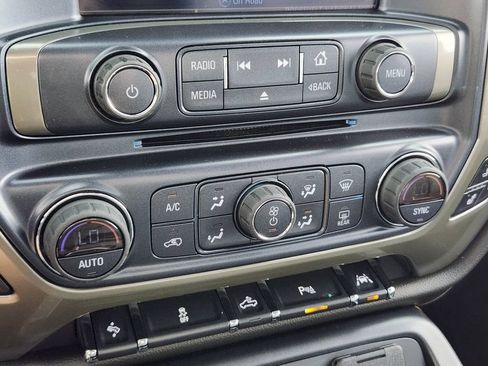 Used 2017 Chevrolet Silverado 1500 High Country AWD/4WD image 24