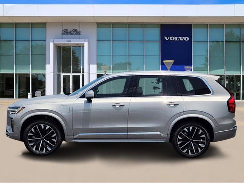 New 2025 Volvo XC90 T8 Plus w/ Protection Package Premier image 3
