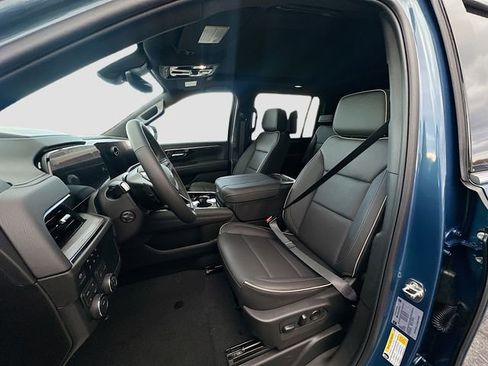 New 2026 Chevrolet Suburban Premier AWD/4WD image 25