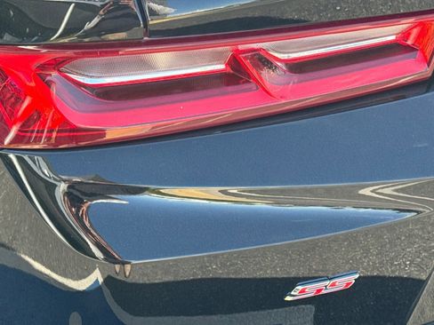 Used 2016 Chevrolet Camaro SS image 26