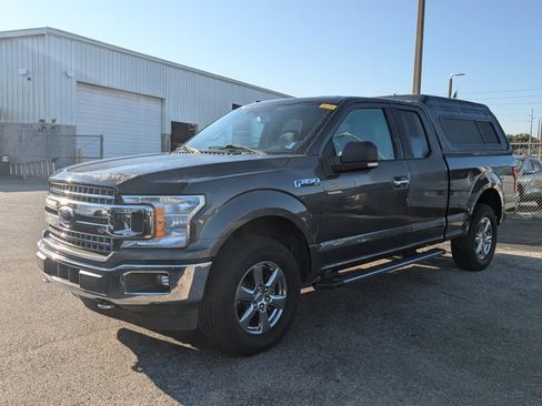 Used 2018 Ford F150 XLT w/ Equipment Group 302A Luxury image 8