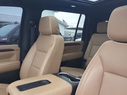 Used 2021 Chevrolet Suburban Premier w/ Premium Package