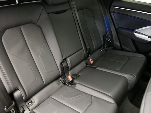 Used 2025 Audi Q3 2.0T Premium Plus w/ Premium Plus Package image 55