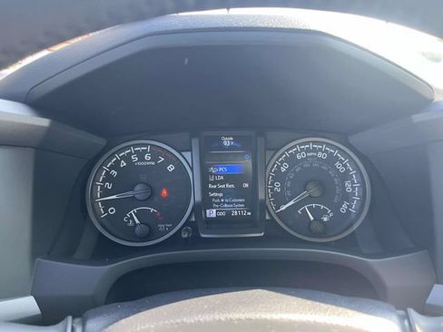 Used 2023 Toyota Tacoma TRD Off-Road w/ Advanced Technology Package AWD/4WD image 25