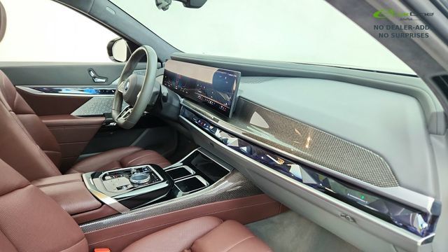 Used 2023 BMW i7 xDrive60 AWD/4WD image 20