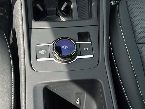 New 2026 Volkswagen Tiguan SE R-Line AWD/4WD image 23