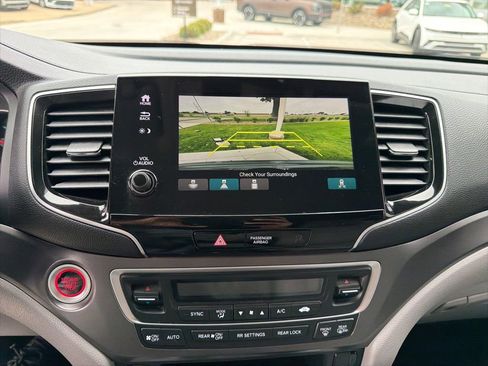 Used 2022 Honda Pilot EX-L image 11