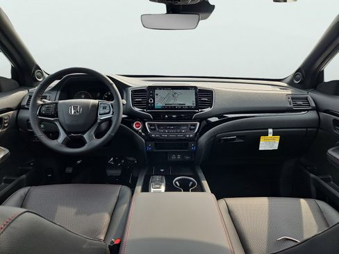 New 2025 Honda Ridgeline Black Edition image 8