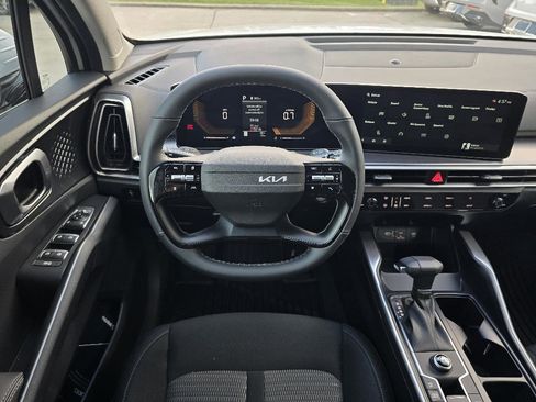 New 2026 Kia Sorento LX FWD image 6
