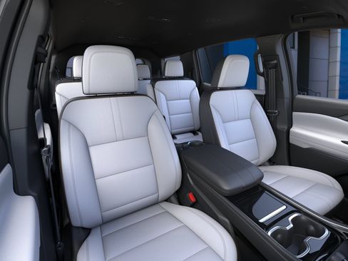 New 2026 Chevrolet Traverse High Country AWD/4WD image 16