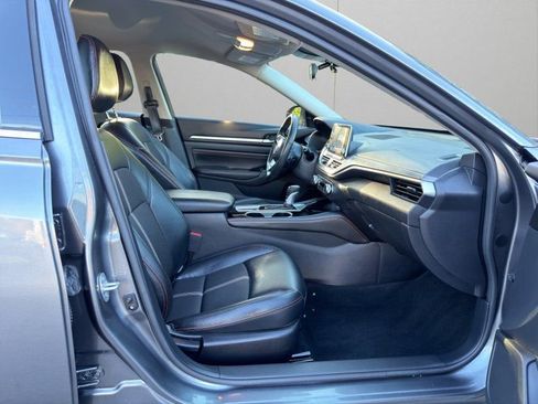 Used 2023 Nissan Altima 2.5 SR AWD/4WD image 13
