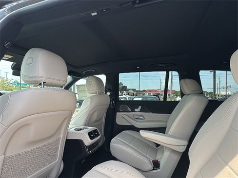 New 2026 Mercedes-Benz GLS 450 4MATIC image 13