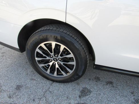 Used 2025 Ford Expedition Platinum AWD/4WD image 43
