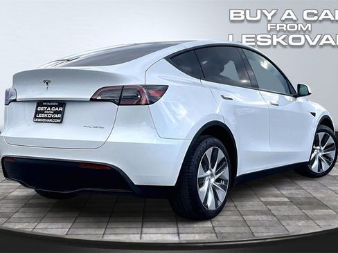 Used 2023 Tesla Model Y Long Range image 13